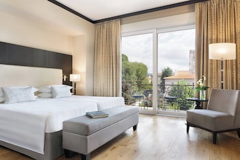 Deluxe Room, 2 Twin Beds, Garden View