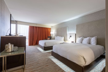 2 double beds
