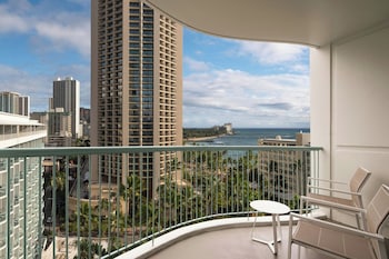 Renovated Ocean View 2 Double Beds, Tower