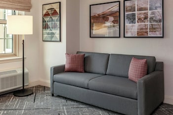 Junior Suite, 1 King Bed