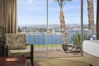 Suite, Multiple Beds, Bay View (Bay Family Suite 2 Queens)