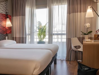 Standard Room, 2 Twin Beds