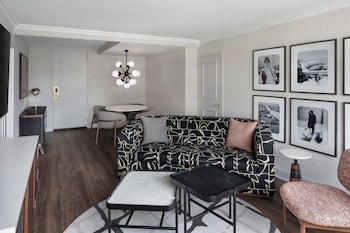 Suite, 1 Bedroom, City View