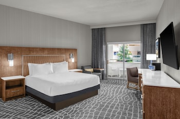Room, 1 King Bed, Balcony