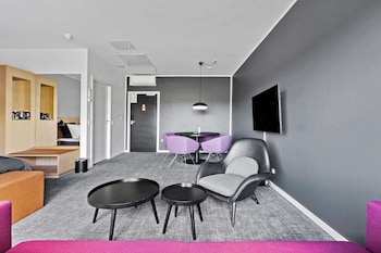 Premium Room, 1 King Bed, Non Smoking, Terrace (Living Room;with Sofabed)