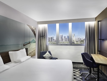 Superior Apartment, 1 Queen Bed (Bridge View)