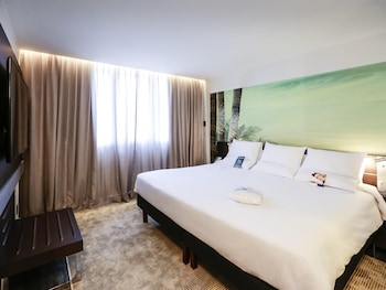 Suite, 1 King Bed