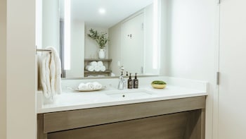 Executive Studio Suite