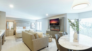 Executive Studio Suite
