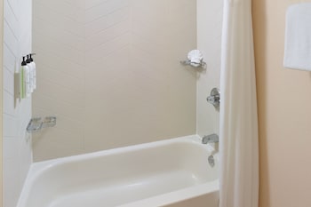 Room, 2 Queen Beds, Hearing Accessible
