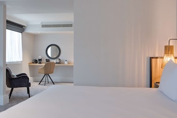 Junior Suite, 1 King Bed
