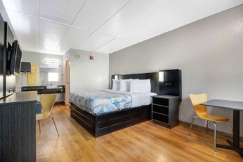 Standard Room, 1 King Bed, Smoking