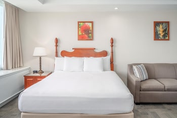 Suite, 1 King Bed, Oceanfront