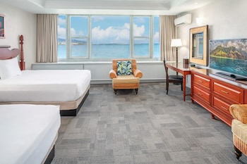 Suite, 2 Queen Beds, Oceanfront