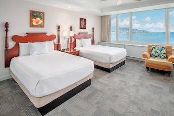 Suite, 2 Queen Beds, Oceanfront