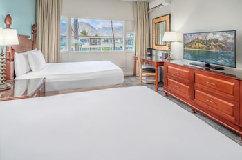 Room, 2 Double Beds, Garden View