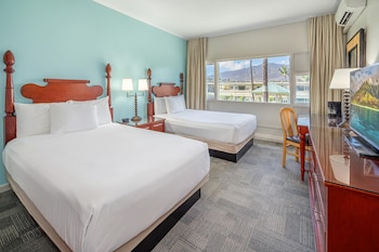 Room, 2 Double Beds, Garden View