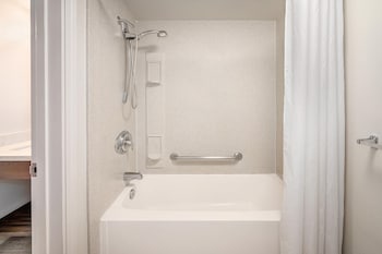 Standard Room, 2 Double Beds