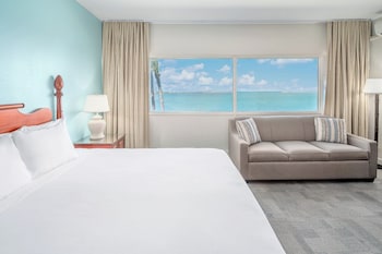 Room, 1 King Bed, Oceanfront