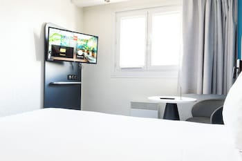 Standard Room, 1 Double Bed with Sofa bed