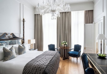 Luxury Studio Suite (1 Four Poster Bed)