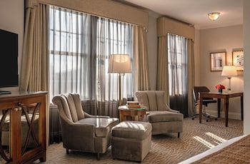 Deluxe Room, 1 King Bed