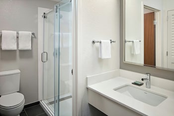 Standard Room, 2 Queen Beds