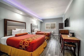 Standard Room, 2 Queen Beds, Non Smoking