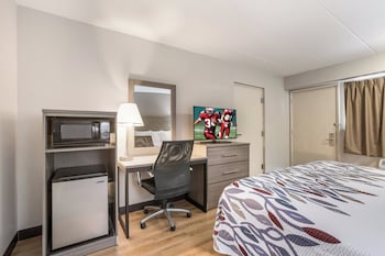 Deluxe Room, 1 King Bed, Accessible (Roll-In Shower, Smoke Free)