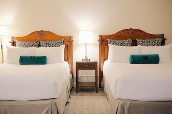 Deluxe Room, 2 Queen Beds