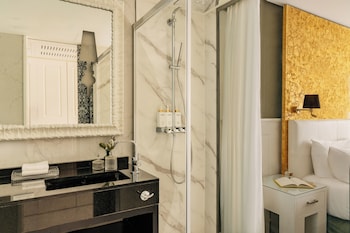 Supreme Room City View
