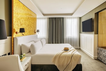 Supreme Room