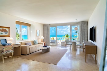 Hotel Luxury 1 Bedroom Suite -Adults Only