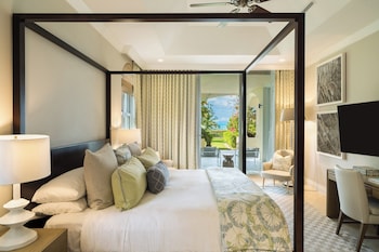 Estate 4 Bedroom Beach Level Pool Residence