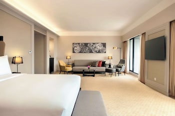 King Deluxe Executive River View