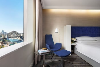 Executive Room with Club lounge access (Harbour Bridge View)