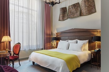 Antique Suite