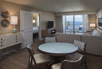Suite, 1 Bedroom, Tower (King, Gulf View)