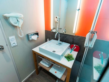 Standard Room, 1 Double Bed