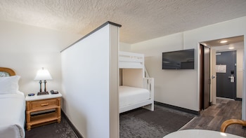 Standard Room, Multiple Beds, Oceanfront