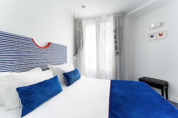 Single Room - Complimentary soft minibar, courtesy tray, digital press, fitness, sauna