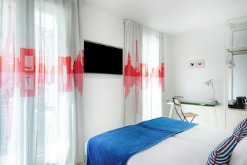 Family Superior, 2 Rooms - Complimentary soft minibar, courtesy tray, digital press, fitness, sauna