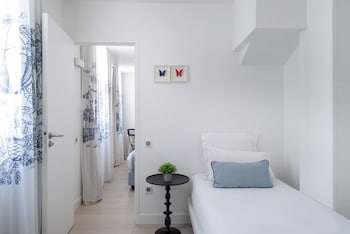 Triple Room - Complimentary soft minibar, courtesy tray, digital press, fitness, sauna