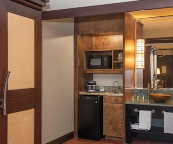 Deluxe Room, 2 Queen Beds