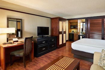 Room, 1 King Bed, Garden View