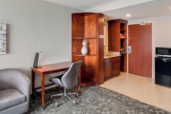 Room, 1 King Bed with Sofa bed (Mobility Accessible, Tub)