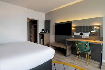 Superior Room, 1 King Bed