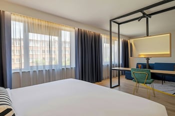 Junior Suite, 1 King Bed