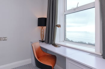 Deluxe Double Suite with View