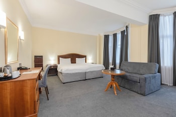 Classic Double Room